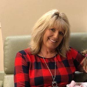 Meet your Posher, Debbie